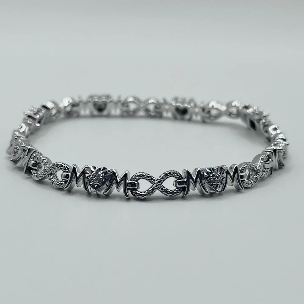 Beautiful MOM Natural Diamond Accented Bracelet - Picture 3 of 6